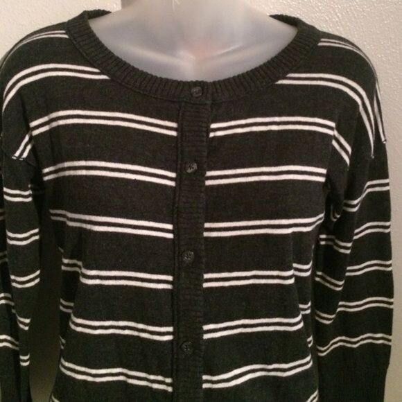 Mossimo supply co sweater - Picture 3 of 4